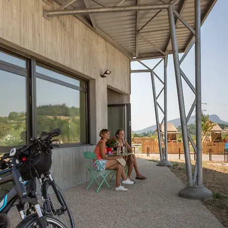Les Lodges De La Viarhona - Tentes Lodges Virignin Exterior photo