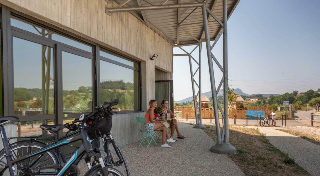 Campsite Les De La Viarhona - Tentes